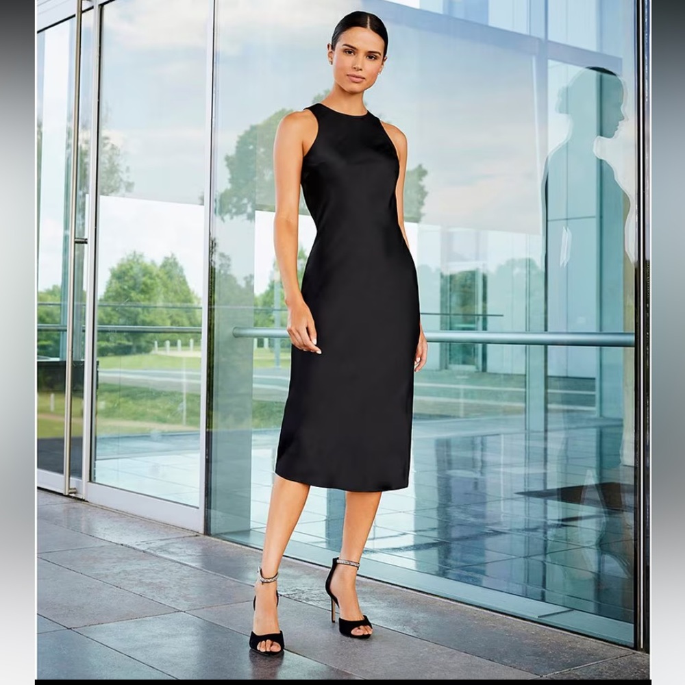 NWT Gianni Bini
Fiona Satin Scoop Neck Sleeveless Slip Midi Dress